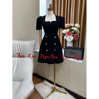 Đầm cổ vuông phối 7 nút