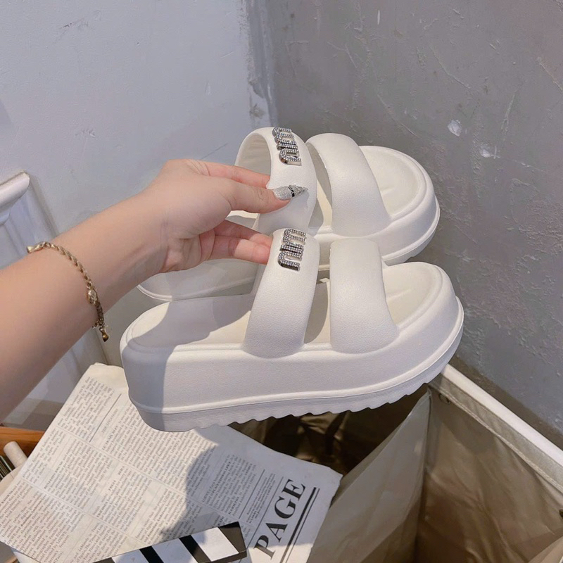 Dép đi biển đế bánh mì 6cm siêu nhẹ, rửa chân đi mưa đi biển thoải mái,có 3 màu