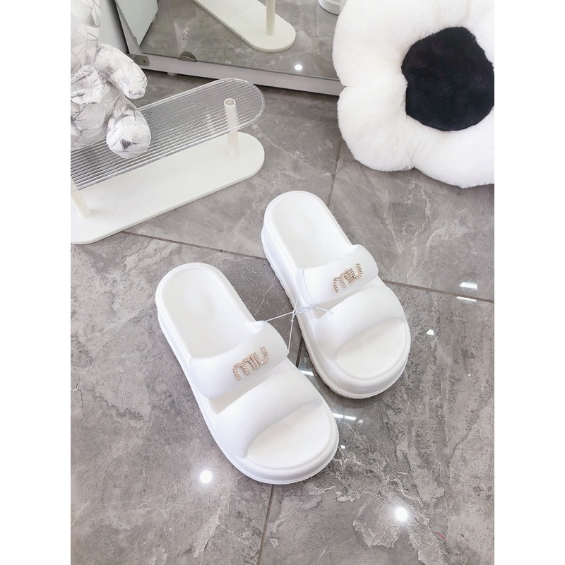 Dép đi biển đế bánh mì 6cm siêu nhẹ, rửa chân đi mưa đi biển thoải mái,có 3 màu