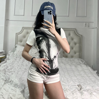 Áo thun nữ body mặt cô gái mới màu trắng