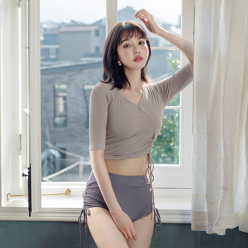 Đồ bơi cộc tay kín đáo chất mềm co giãn 4 chiều sẵn đệm mút Coolstore