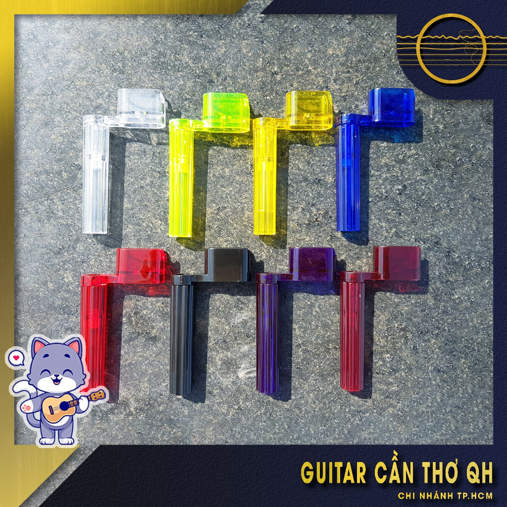 Tay quay thay dây đàn Guitar