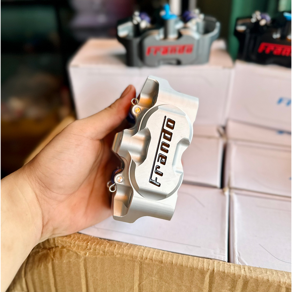 Heo Frando FCC 682 4 pis Dùng Cho Xe Máy