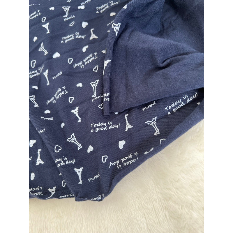 Vải thun cotton 4c Hàn hoạ tiết chữ nền xanh đen