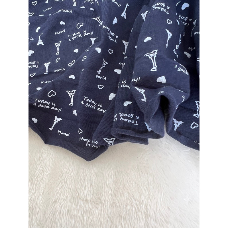 Vải thun cotton 4c Hàn hoạ tiết chữ nền xanh đen