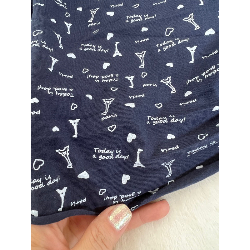 Vải thun cotton 4c Hàn hoạ tiết chữ nền xanh đen