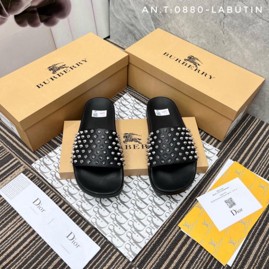 1994 UNI LOVE Dép quai ngang Full đinh loubotin đính đá xuyên vải chắc chắn phong cách boy phố, Hot hit 2023