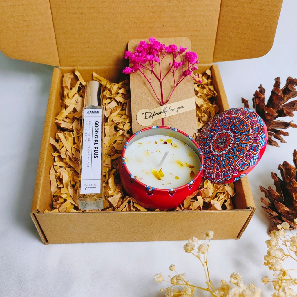 Set quà nến thơm, nước hoa làm quà sinh nhật cho nữ, quà tặng nữ kèm túi