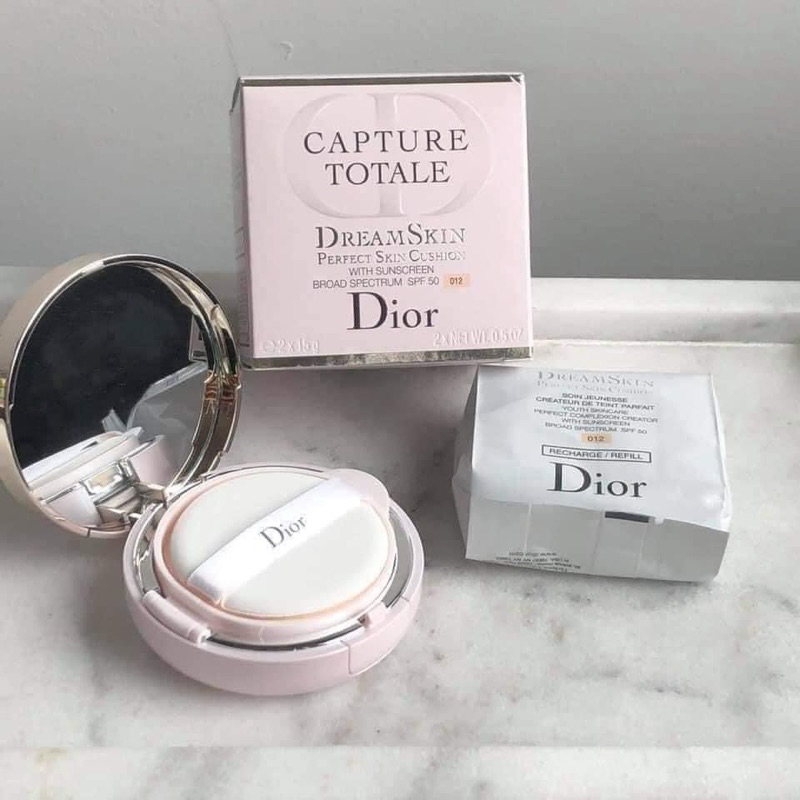 Phấn nước DIOR CAPTURE DREAM SKIN MOIST &amp; PERFECT CUSHION tặng kèm lõi