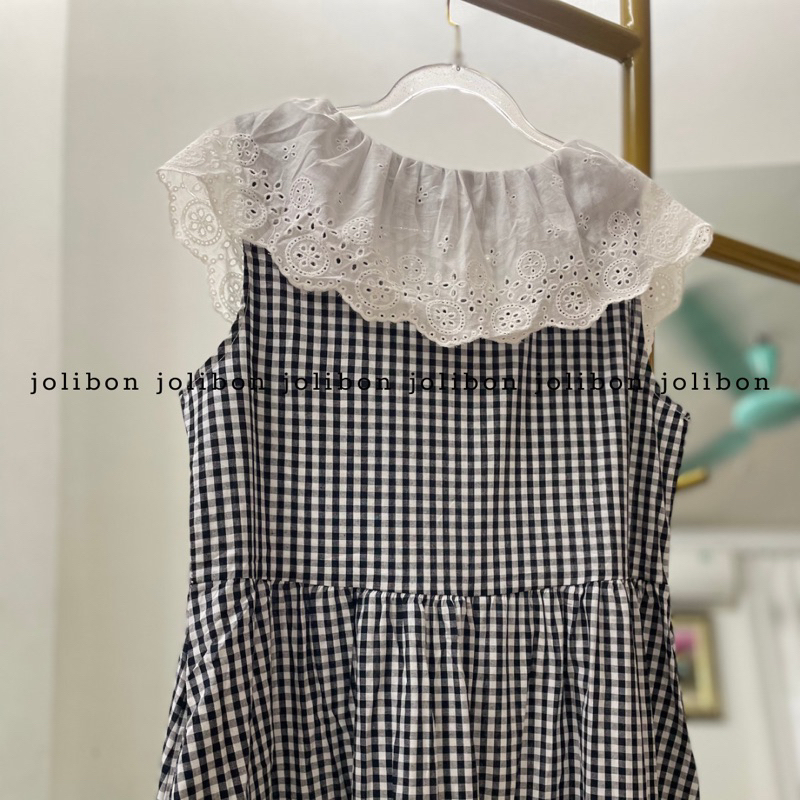 Váy đầm babydoll dáng dài kẻ caro viền ren cổ chữ V ngọt ngào kiểu Pháp