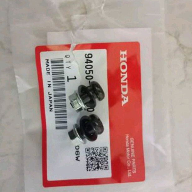 Cặp ốc lắp dè đuôi xe DREAM zin chính hãng