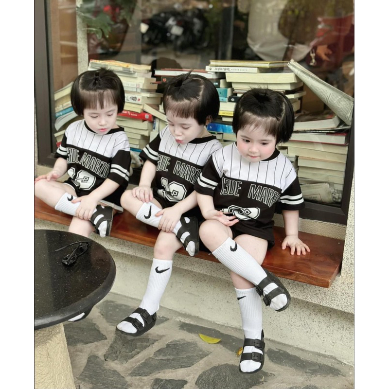 Áo thun  form xuông  phối kẻ 13 Demarzo tặng kèm thỏ cho bé gái , áo phông trẻ em unisex , Kid_genz