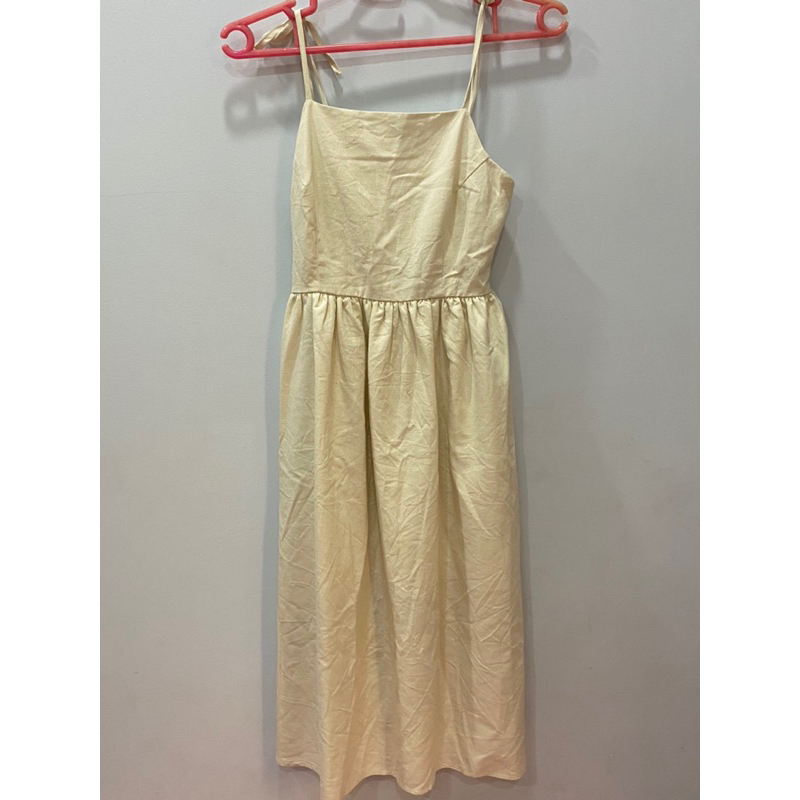 Pass váy dài qua gối