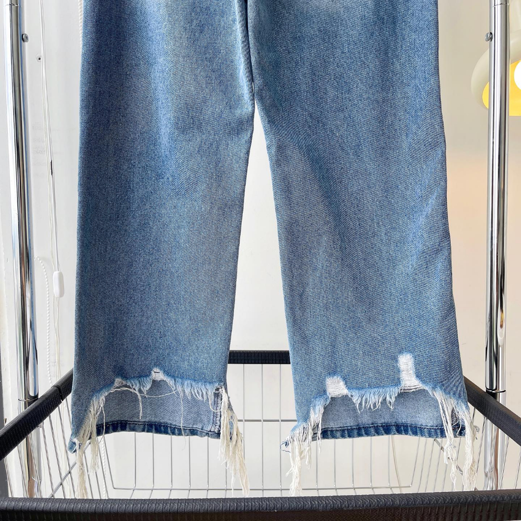 QUẦN JEAN RÁCH GẤU THỜI TRANG- CHUOTCONG J2406X