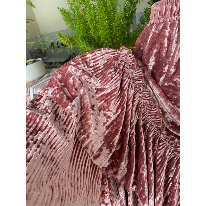 Chân váy nhung siêu đẹp