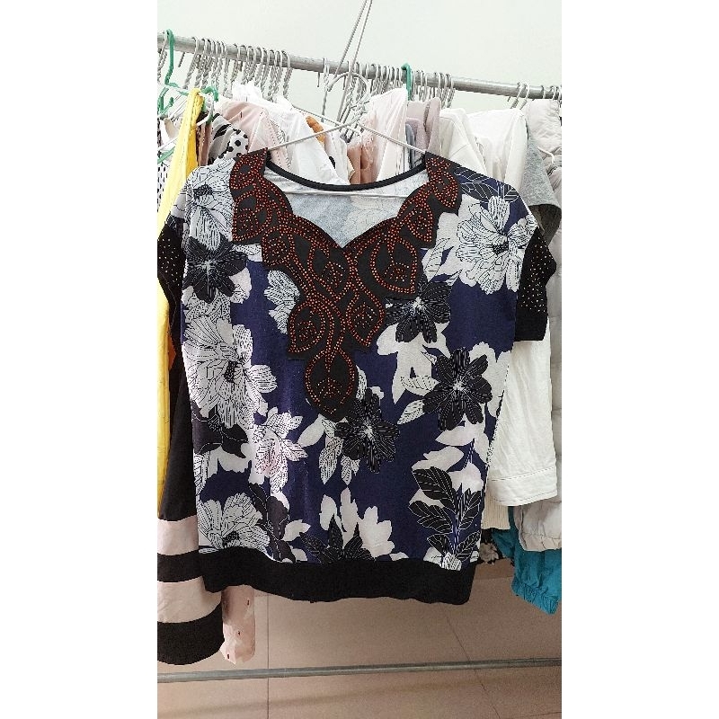 Áo các màu size S.