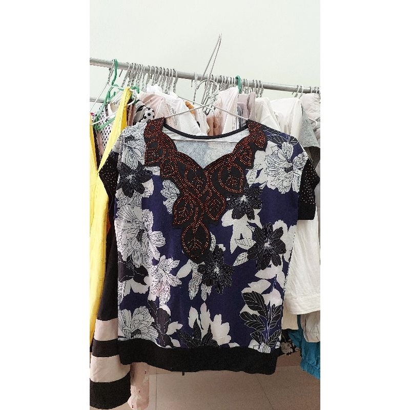 Áo các màu size S.