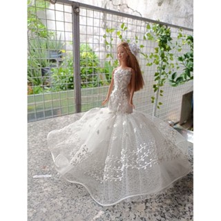 Váy cưới dành cho búp bê Barbie
