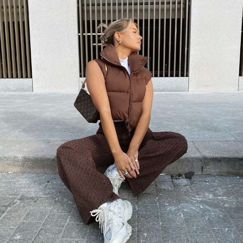 Áo khoác phao gile croptop, áo phao không tay cổ đứng kéo khóa trần bông thời trang 2023