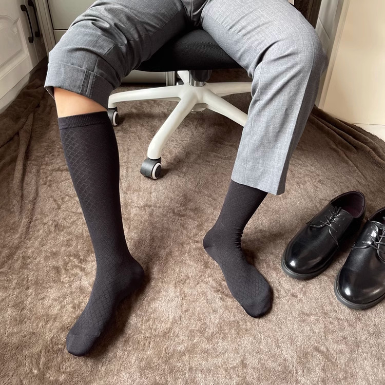 SS024_Sheer Socks Đen Hình Thôi _ Cao Tới Khuỷa Gối