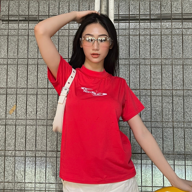 Áo baby tee nữ cotton đường may ngược local brand teeholic màu đỏ