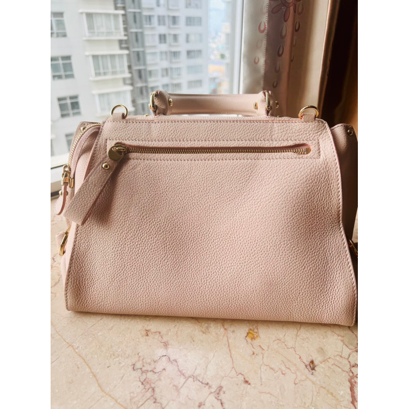 Túi Salvatore Sophia Medium Màu Hồng Phấn Khóa Vàng