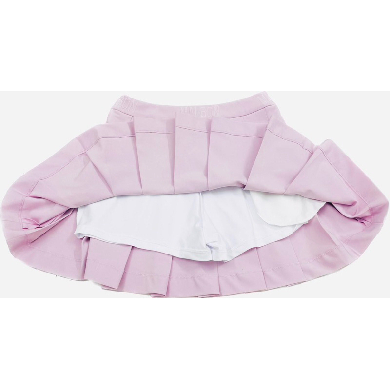 Chân váy golf xếp ly chữ thêu nổi sang trọng. Chân váy golf, tennis cao cấp