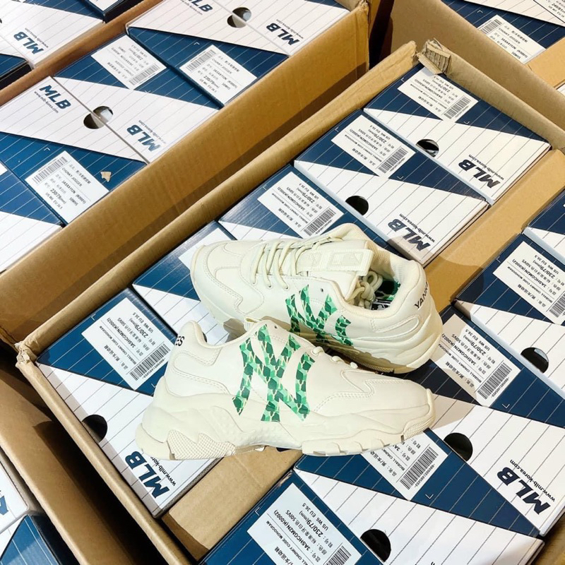 Giày MLB Cube Monogram Xanh Lá