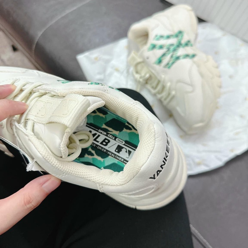 Giày MLB Cube Monogram Xanh Lá