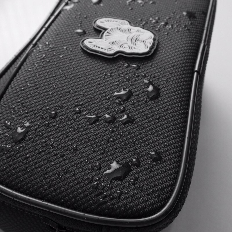 Túi Đeo Chéo Nam Nữ Life Work Logo Silicon Chất Liệu Da Si Chống Thấm Cao Cấp 2 Ngăn Tiện Lợi Kèm Túi Mini Bánh Mì Store