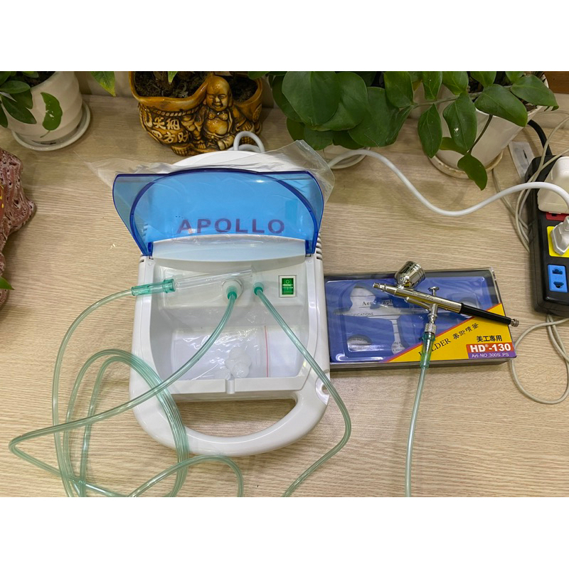 Máy hút mụn + phun tinh chất compmist