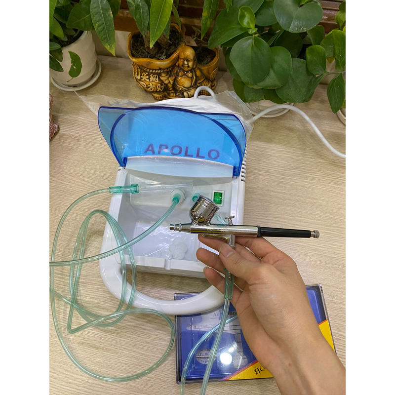 Máy hút mụn + phun tinh chất compmist