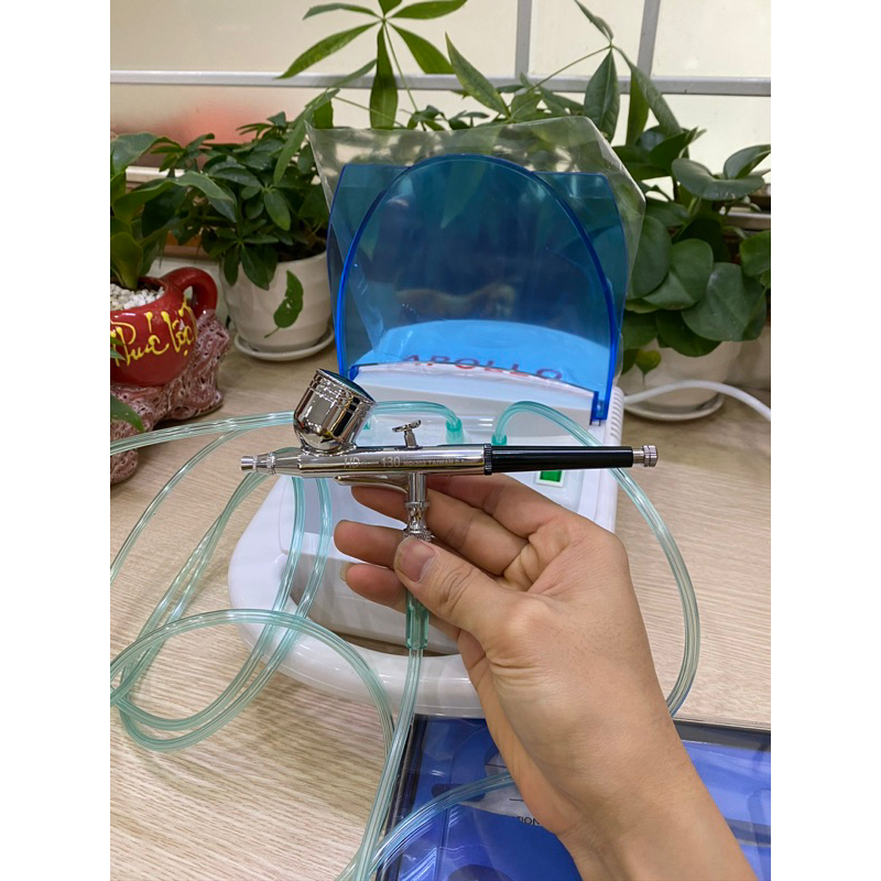 Máy hút mụn + phun tinh chất compmist