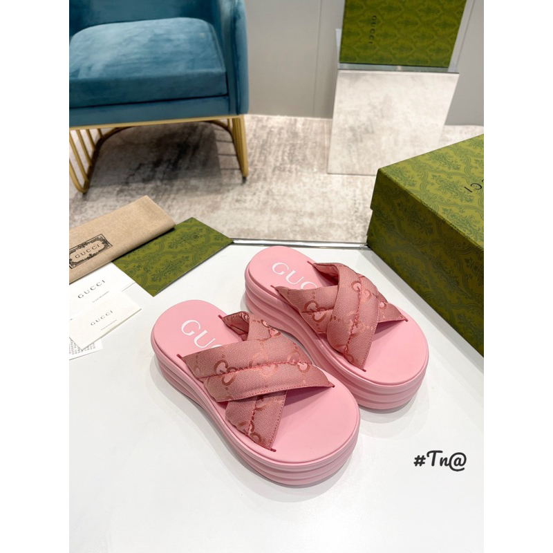 Dép Gucci Quai Chéo Đế Bánh Mì Trắng Đen Hồng Phiên Bản 2023 Full Size 35-39  -  By Anh Dinh Phuong