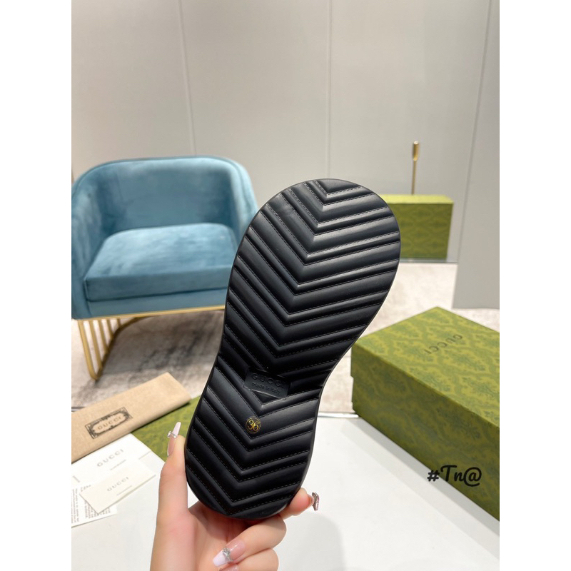 Dép Gucci Quai Chéo Đế Bánh Mì Trắng Đen Hồng Phiên Bản 2023 Full Size 35-39  -  By Anh Dinh Phuong