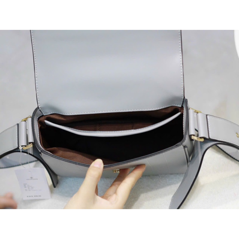 TÚI NẮP GẬP TOMUO CAMRME CROSSBODY