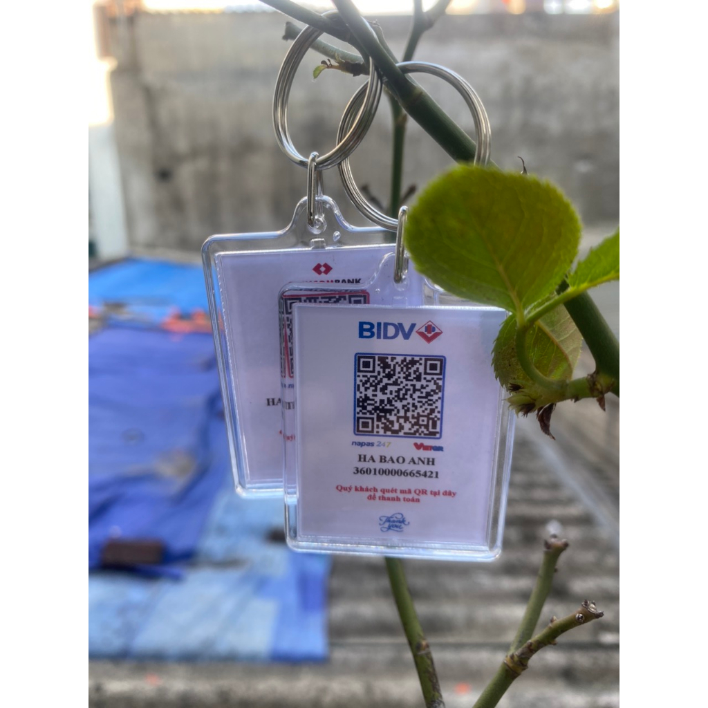 Móc chìa khoá quét mã QR tài khoản ngân hàng theo yêu cầu