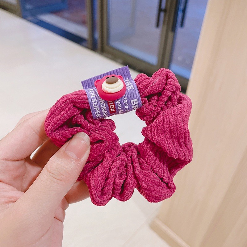Dây buộc tóc SCRUNCHIES Gấu hoạ tiết gấu dâu LOSTO hồng Hugo Shop