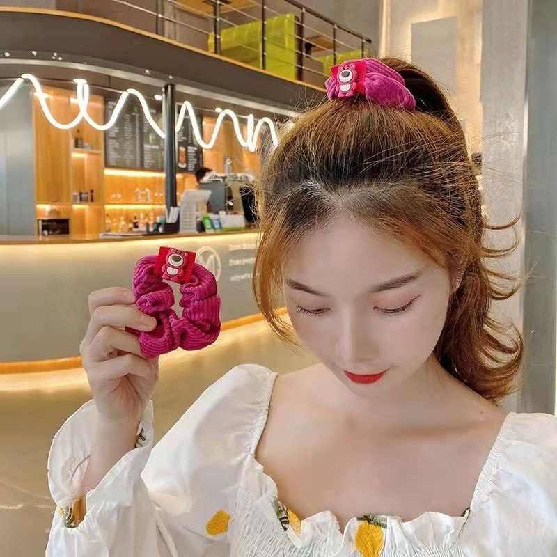 Dây buộc tóc SCRUNCHIES Gấu hoạ tiết gấu dâu LOSTO hồng Hugo Shop