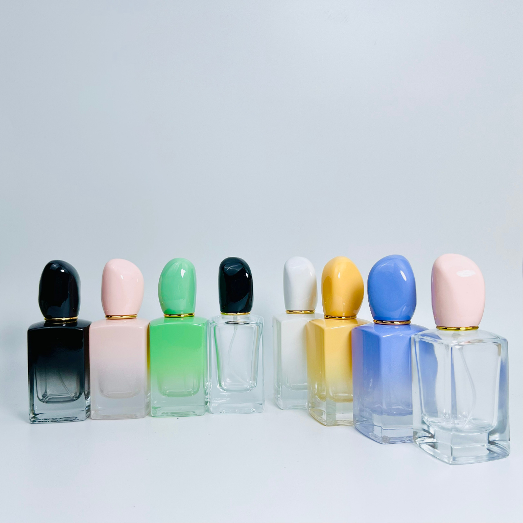Lọ Đụng Nước Hoa Kiểu Dáng SÌ Dạng Phun Sương-Dung TÍch 50ML
