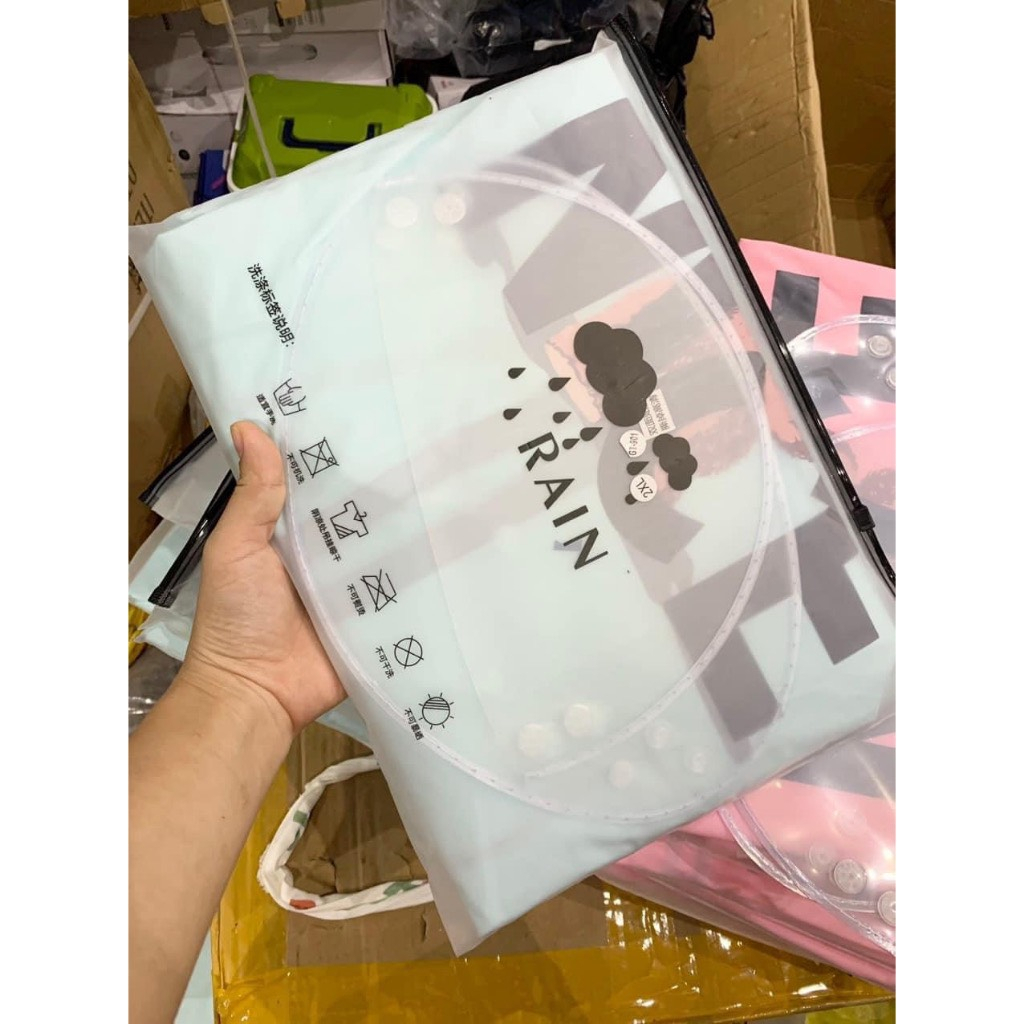 Áo mưa thời trang họa tiết gấu nice thiết kê thân dài có kính chắn mưa và bao tay sử dụng tiện lợi