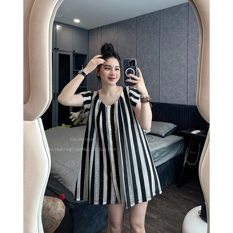 Váy Ren Babydoll Kẻ Sọc Kim Anh Bùi Hot Hit