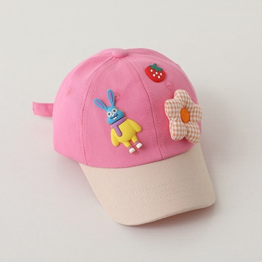 Mũ trẻ em , nón lưỡi trai vải cotton thời thượng đính sticker gấu dâu kèm hoa nổi và thỏ xinh xắn