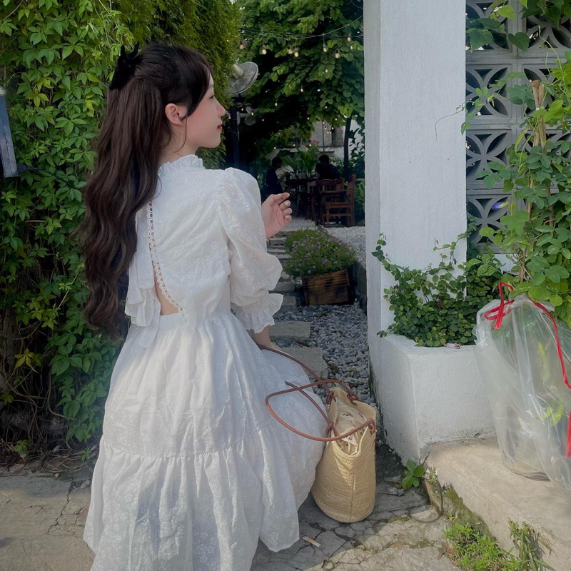 VÁY TRẮNG THẮT NƠ LƯNG