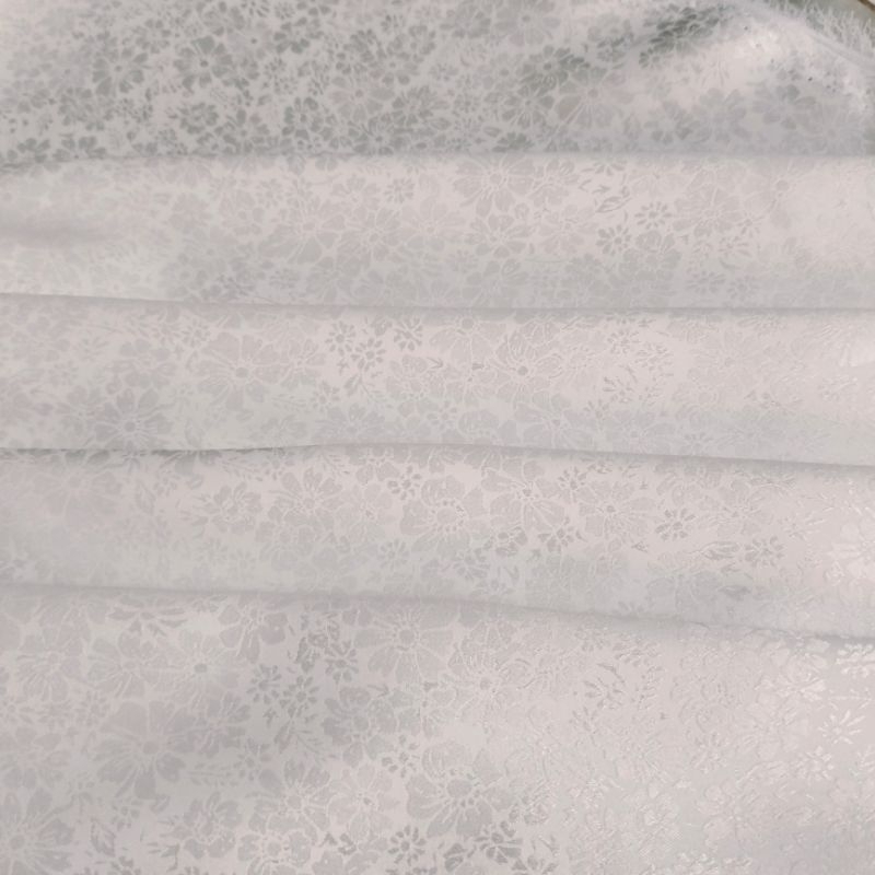 Gấm trắng lên áo dài, áo bà ba đẹp xuất sắc luôn ạ