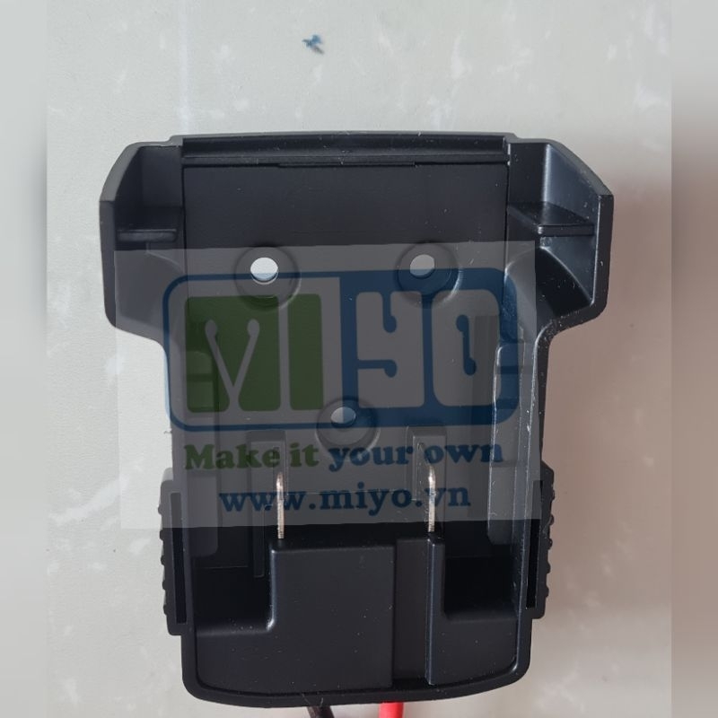 Đế nhựa đúc Bosch 18v, đế nhựa đúc Makita 18V, đế nhựa đúc Milwaukee 18v dây dẫn 12awg