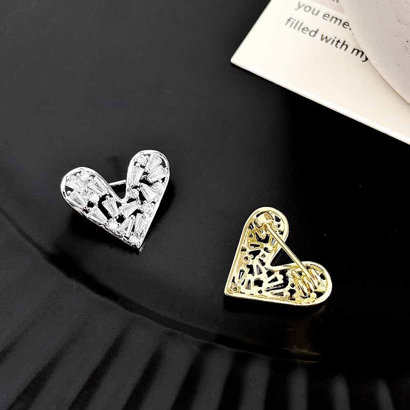 Ghim Cài Áo Hình Trái Tim Chống Chói Thời Trang Cho Nữ