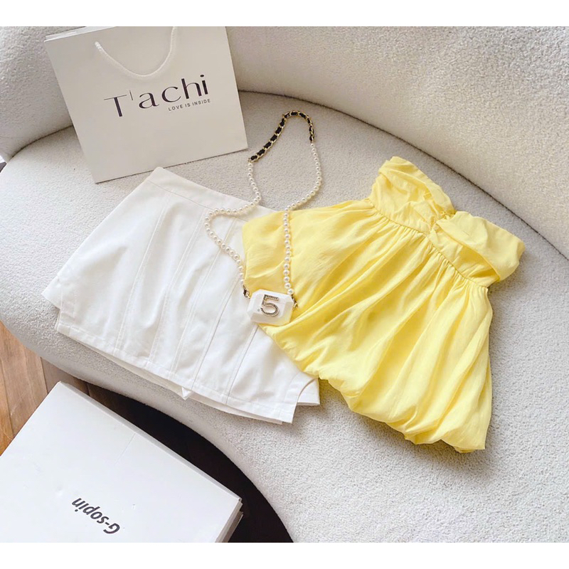 SET ÁO ỐNG VÀNG XOÈ PHỒNG + CHÂN VÁY CHỮ A TRẮNG