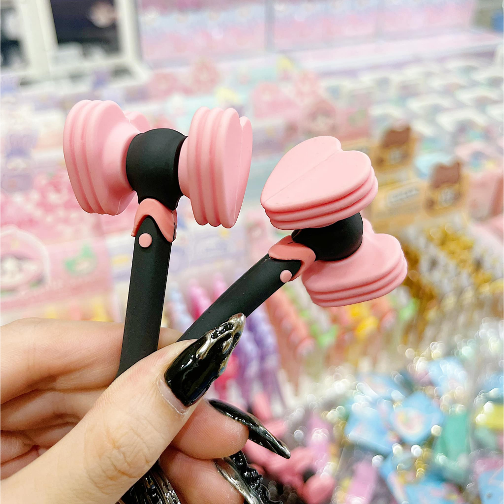 Móc khóa hình lightstick búa Blackpink hồng đen xinh xắn