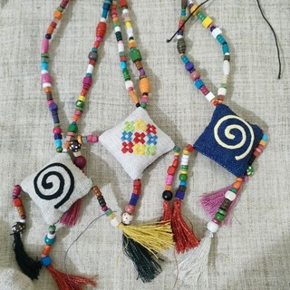 vòng thổ cẩm handmade